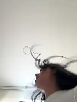 Snapshot of Liissa_cute_ chatting on February 21, 2025, 7:32 pm Liissa cute online show from February 21, 2025, 7:32 pm