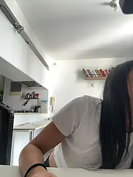 Snapshot of Liissa_cute_ chatting on March 15, 2025, 8:32 pm Liissa cute online show from March 15, 2025, 8:32 pm