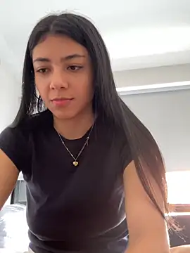 Snapshot of Liissa_cute_ chatting on January 6, 2026, 6:22 pm Liissa cute online show from January 6, 2026, 6:22 pm