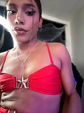 Snapshot of Emaa- chatting on October 9, 2025, 6:28 pm Emaa- online show from October 9, 2025, 6:28 pm