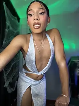 Snapshot of Emaa- chatting on October 24, 2025, 11:12 pm Emaa- online show from October 24, 2025, 11:12 pm