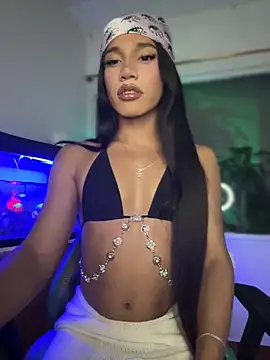 Snapshot of Emaa- chatting on November 11, 2025, 3:28 am Emaa- online show from November 11, 2025, 3:28 am