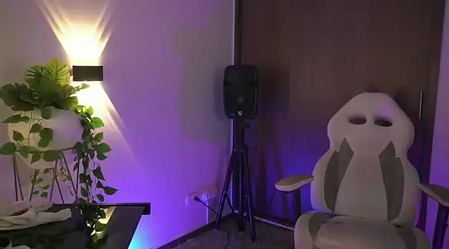 appolo allen online show from February 15, 2025, 11:14 pm