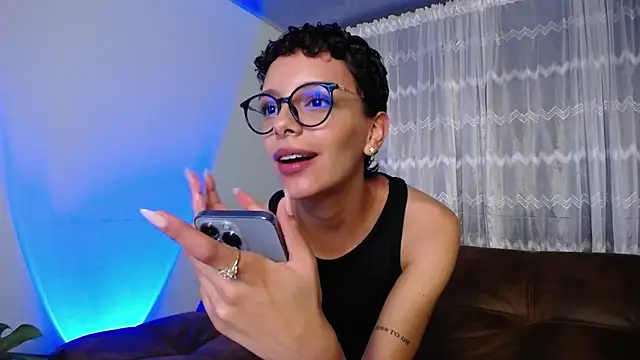 peyton golden1 online show from March 6, 2025, 1:05 am