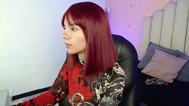 peyton golden1 online show from October 10, 2025, 3:27 am