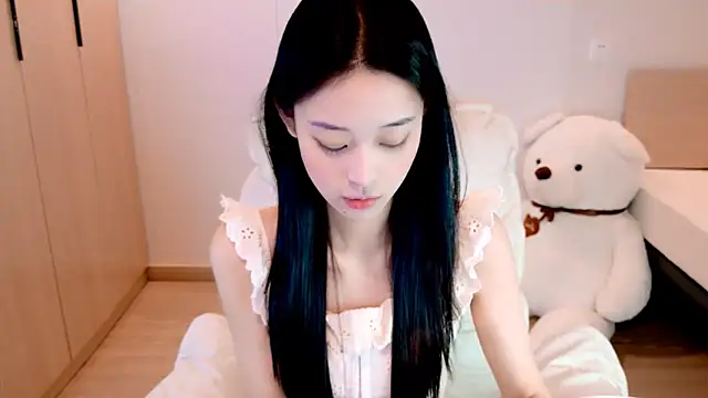 Xueb J online show from December 3, 2025, 12:25 pm