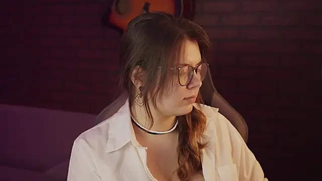 Snapshot of KeytSilvas chatting on January 6, 2025, 5:52 am KeytSilvas online show from January 6, 2025, 5:52 am