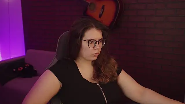 Snapshot of KeytSilvas chatting on January 8, 2025, 2:46 am KeytSilvas online show from January 8, 2025, 2:46 am