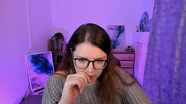 Snapshot of KeytSilvas chatting on February 8, 2025, 9:35 am KeytSilvas online show from February 8, 2025, 9:35 am