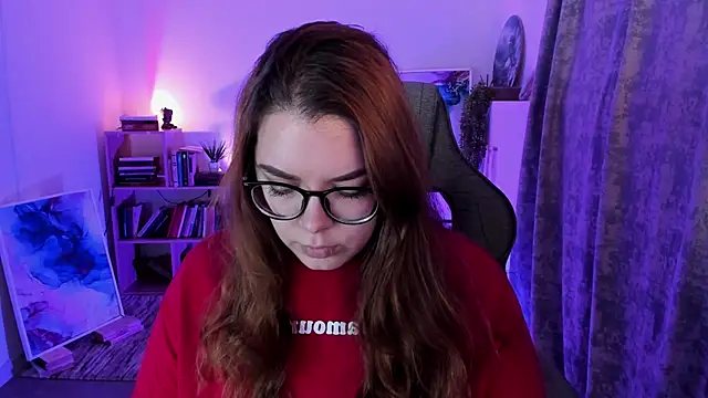 Snapshot of KeytSilvas chatting on October 9, 2025, 9:07 am KeytSilvas online show from October 9, 2025, 9:07 am