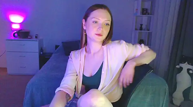 Snapshot of Allaria chatting on February 27, 2025, 7:37 pm Allaria online show from February 27, 2025, 7:37 pm