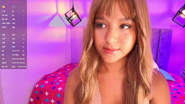 Sophiee Velvet online show from September 16, 2025, 1:45 pm