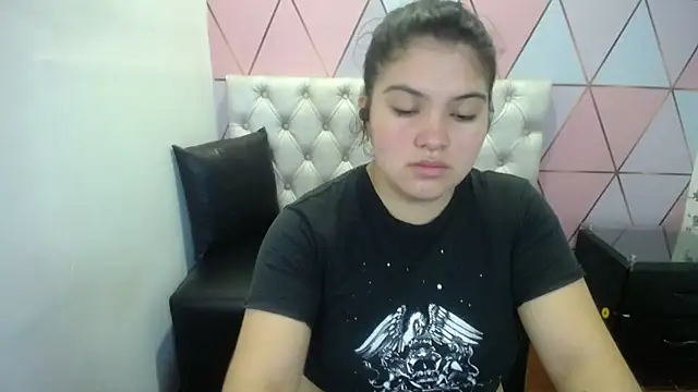 Snapshot of Marinasexxx chatting on March 22, 2026, 6:55 pm Marinasexxx online show from March 22, 2026, 6:55 pm