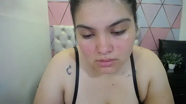 Snapshot of Marinasexxx chatting on March 24, 2026, 6:46 pm Marinasexxx online show from March 24, 2026, 6:46 pm