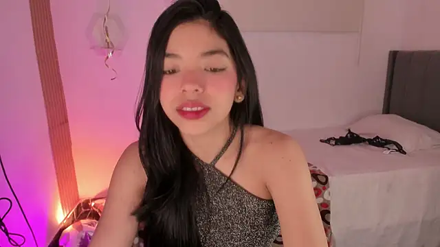 meganrossee69 online show from May 25, 2026, 2:45 pm