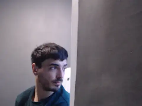 Snapshot of XXXdonXXX chatting on December 14, 2025, 2:11 pm XXXdonXXX online show from December 14, 2025, 2:11 pm