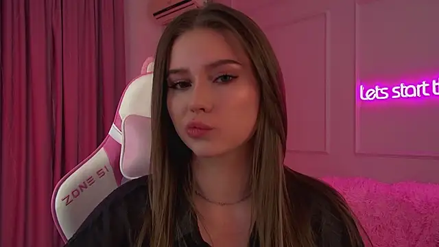 Snapshot of DianaVert chatting on February 8, 2026, 6:11 pm DianaVert online show from February 8, 2026, 6:11 pm