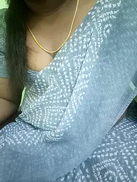 Snapshot of tamil_subha69 chatting on March 4, 2025, 8:24 am tamil subha69 online show from March 4, 2025, 8:24 am