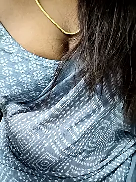 Snapshot of tamil_subha69 chatting on November 11, 2025, 10:10 pm tamil subha69 online show from November 11, 2025, 10:10 pm