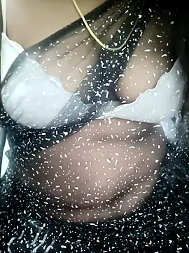 Snapshot of tamil_subha69 chatting on December 19, 2025, 5:47 am tamil subha69 online show from December 19, 2025, 5:47 am