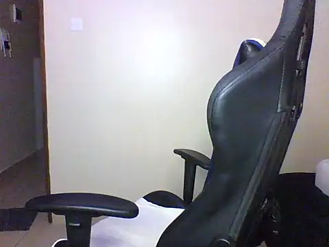 Snapshot of Candii_wet_ chatting on February 14, 2026, 4:26 pm Candii wet online show from February 14, 2026, 4:26 pm