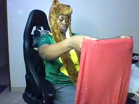 Snapshot of Candii_wet_ chatting on February 15, 2026, 3:31 pm Candii wet online show from February 15, 2026, 3:31 pm