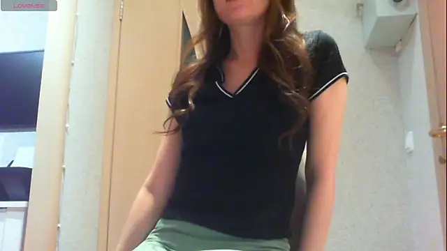 Snapshot of khu_yam chatting on November 29, 2025, 5:05 pm khu yam online show from November 29, 2025, 5:05 pm