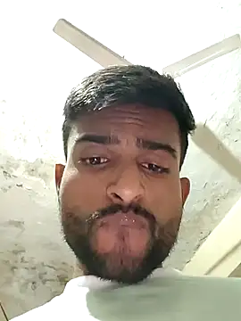 PRIYANHUxh online show from December 1, 2025, 8:08 am