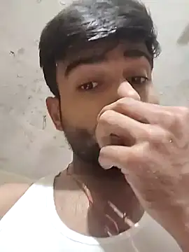 Snapshot of PRIYANHU@xh chatting on March 15, 2026, 6:19 am PRIYANHUxh online show from March 15, 2026, 6:19 am