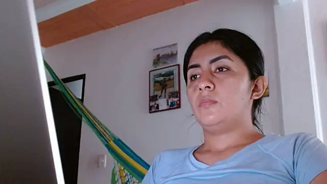 Snapshot of danna_peterson1 chatting on February 12, 2025, 8:40 pm danna peterson1 online show from February 12, 2025, 8:40 pm