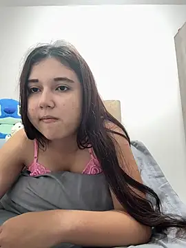 Snapshot of mia_cooper_24 chatting on March 21, 2025, 2:18 am mia cooper 24 online show from March 21, 2025, 2:18 am