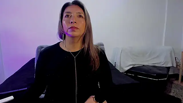 MichelleManson online show from October 14, 2025, 9:21 am