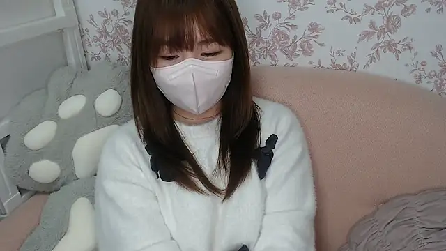 Snapshot of mei_hosina chatting on February 23, 2026, 3:42 pm mei hosina online show from February 23, 2026, 3:42 pm