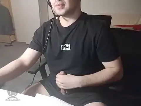 Snapshot of mrKerem123 chatting on February 25, 2026, 11:25 pm mrKerem123 online show from February 25, 2026, 11:25 pm