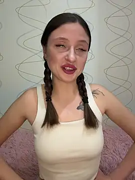 Kimsweet7 online show from November 19, 2025, 6:19 pm