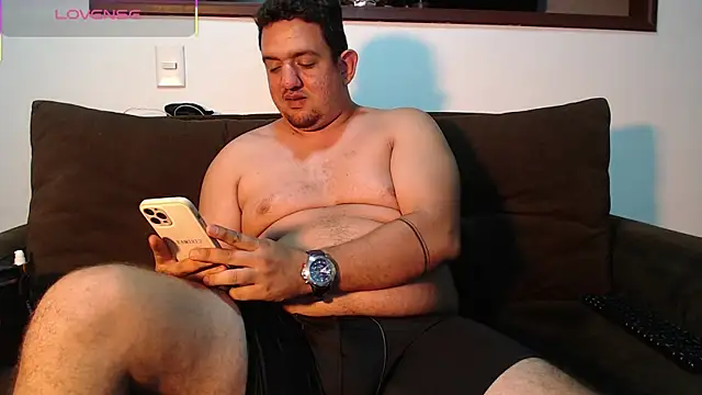 Snapshot of arthur_94 chatting on February 19, 2025, 12:46 am arthur 94 online show from February 19, 2025, 12:46 am