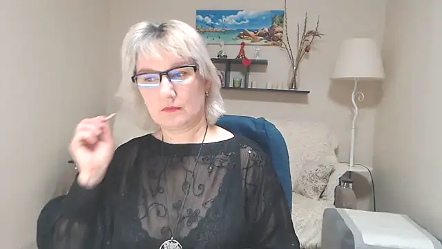 FleurMays online show from February 11, 2025, 3:50 am