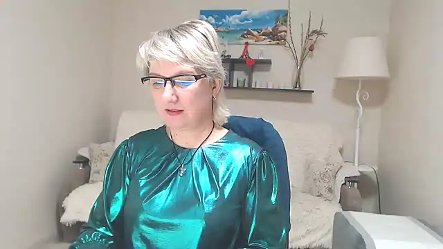 FleurMays online show from February 19, 2025, 4:12 am