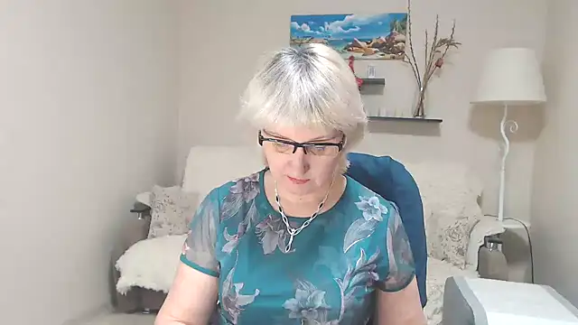 FleurMays online show from February 20, 2025, 12:47 pm