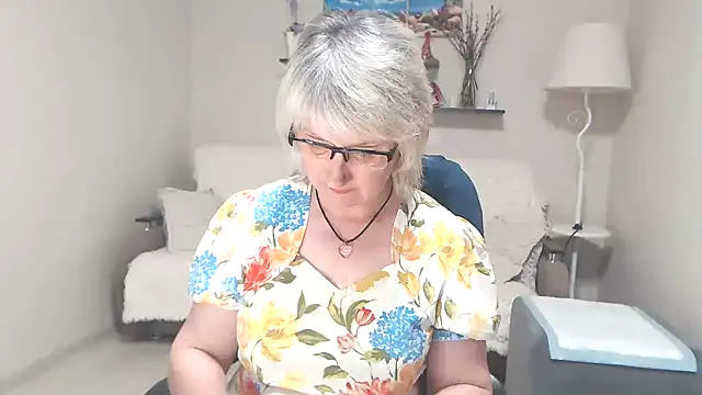 FleurMays online show from June 27, 2026, 12:22 pm