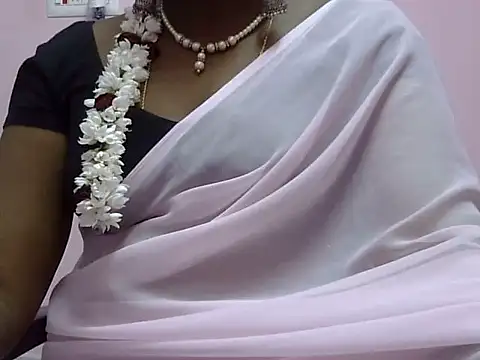 Snapshot of Hot_akshara chatting on January 7, 2026, 4:59 am Hot akshara online show from January 7, 2026, 4:59 am