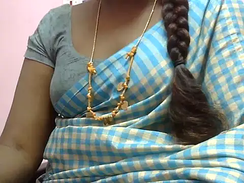 Snapshot of Hot_akshara chatting on January 15, 2026, 11:37 am Hot akshara online show from January 15, 2026, 11:37 am