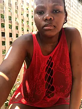 Snapshot of SexyAngeliqua chatting on October 14, 2025, 7:42 am SexyAngeliqua online show from October 14, 2025, 7:42 am