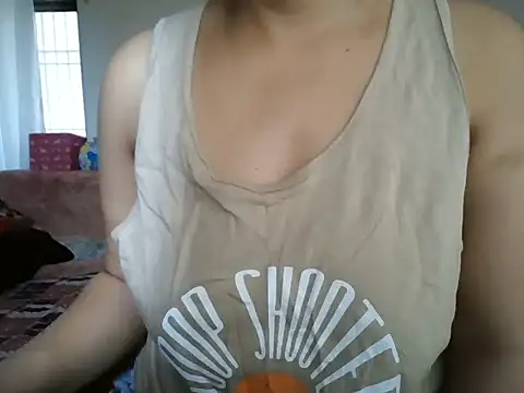 Snapshot of MakeMeCumAhh chatting on October 24, 2025, 5:48 am MakeMeCumAhh online show from October 24, 2025, 5:48 am