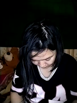 Snapshot of Thomgdee chatting on February 24, 2025, 6:16 am Thomgdee online show from February 24, 2025, 6:16 am