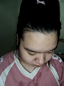 Snapshot of Thomgdee chatting on October 31, 2025, 1:17 am Thomgdee online show from October 31, 2025, 1:17 am