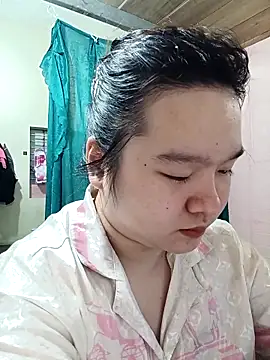 Snapshot of Thomgdee chatting on February 7, 2026, 4:33 pm Thomgdee online show from February 7, 2026, 4:33 pm