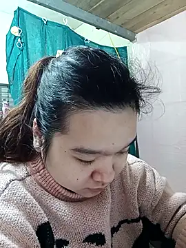 Snapshot of Thomgdee chatting on February 8, 2026, 4:54 pm Thomgdee online show from February 8, 2026, 4:54 pm