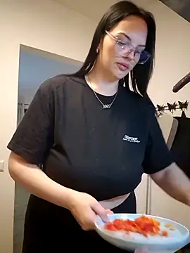 Jujuicy 97 online show from October 27, 2025, 4:22 pm