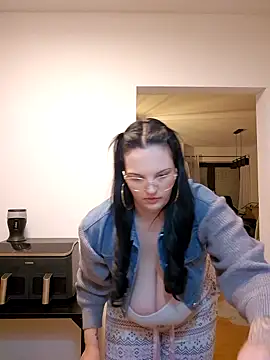 Snapshot of Jujuicy_97 chatting on January 8, 2026, 5:04 pm Jujuicy 97 online show from January 8, 2026, 5:04 pm